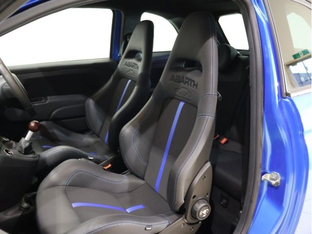FIAT ABARTH 695 2023 Image 31