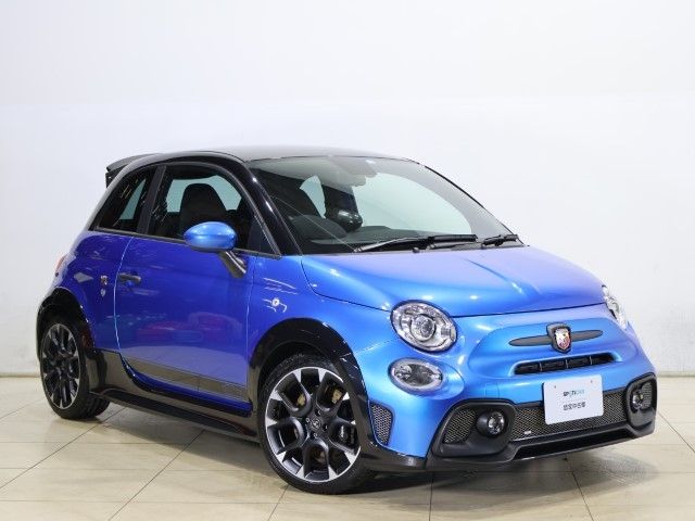 FIAT ABARTH 695 2023 Image 31