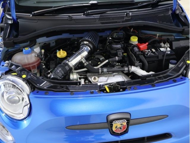 FIAT ABARTH 695 2023 Image 31
