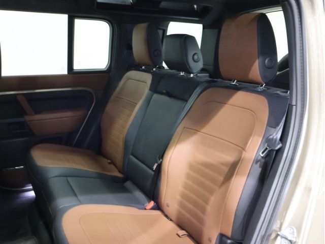 ROVER DEFENDER 2025 Image 31