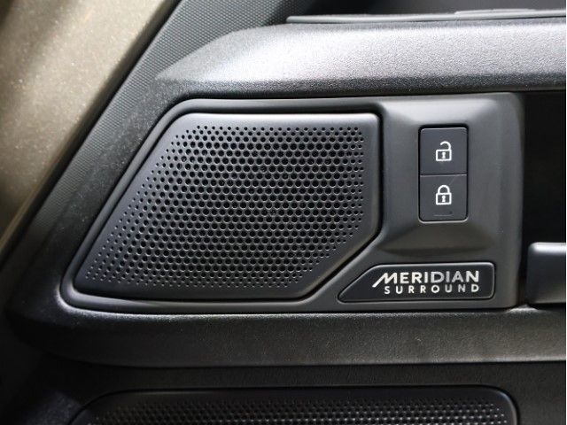 ROVER DEFENDER 2025 Image 31