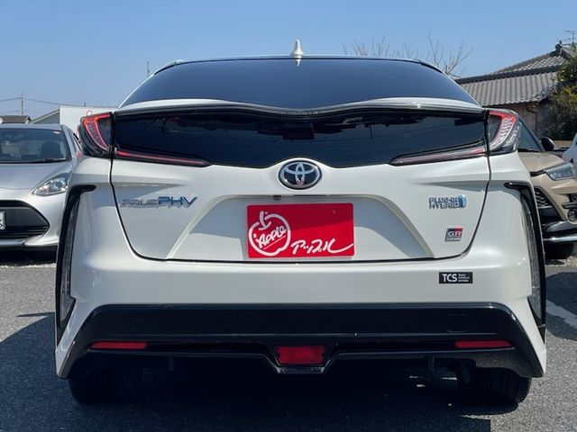 TOYOTA PRIUS PHV 2020 Image 31