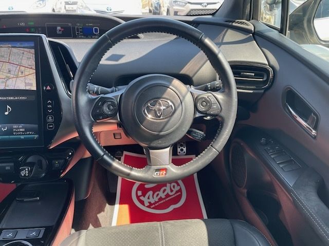 TOYOTA PRIUS PHV 2020 Image 31