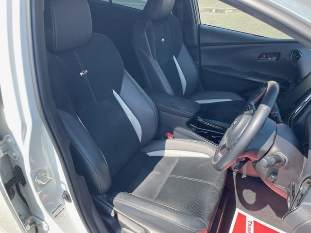 TOYOTA PRIUS PHV 2020 Image 31