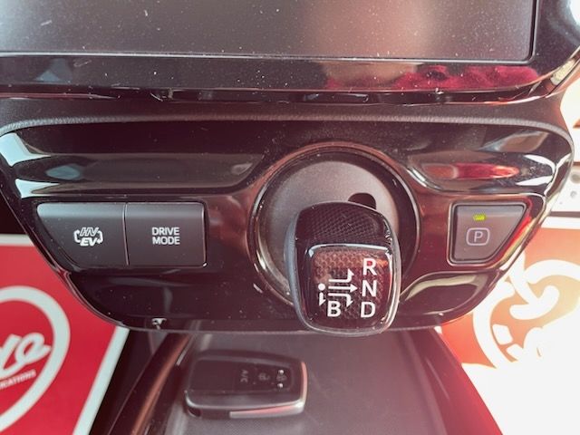 TOYOTA PRIUS PHV 2020 Image 31