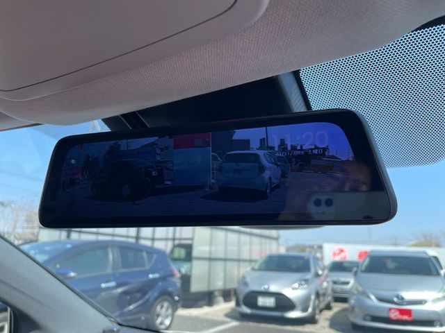 TOYOTA PRIUS PHV 2020 Image 31