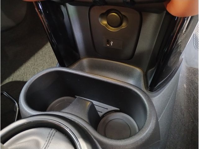 BMW MINI COOPER SD 5DOOR 2022 Image 31