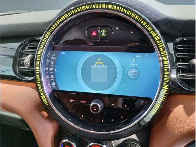 BMW MINI COOPER SD 5DOOR 2022 Image 31