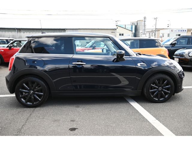 BMW MINI COOPER D 2021 Image 31