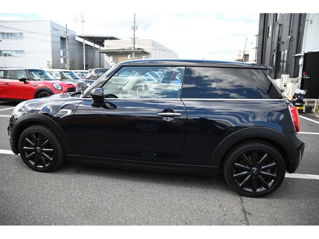 BMW MINI COOPER D 2021 Image 31