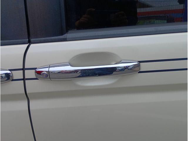 HONDA STEPWAGON SPADA 2011 Image 31