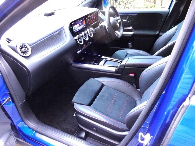 MERCEDES BENZ GLA CL 2025 Image 31