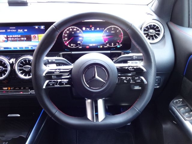 MERCEDES BENZ GLA CL 2025 Image 31