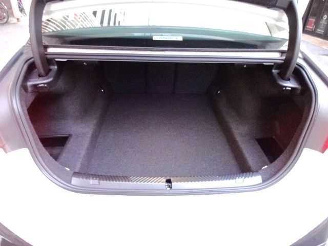 BMW 5SERIES SEDAN 2023 Image 31