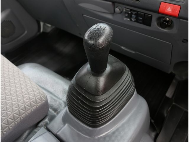 ISUZU ELF 2021 Image 31