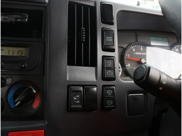 ISUZU ELF 2021 Image 31