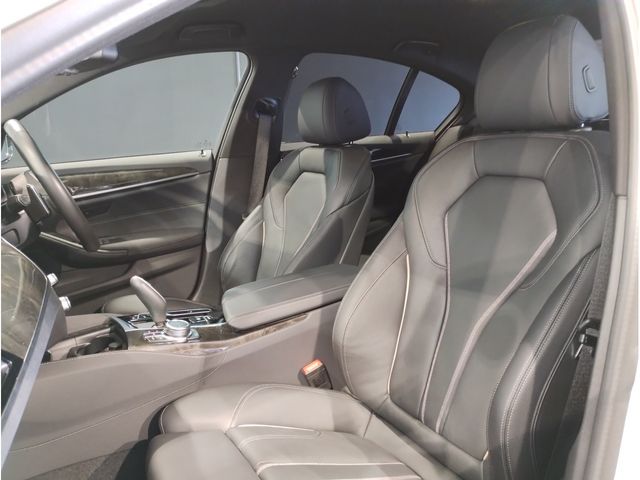 BMW 5SERIES SEDAN 2022 Image 31