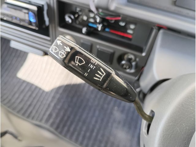 MAZDA BONGO WAGON 1998 Image 31