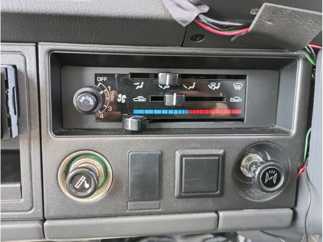 MAZDA BONGO WAGON 1998 Image 31