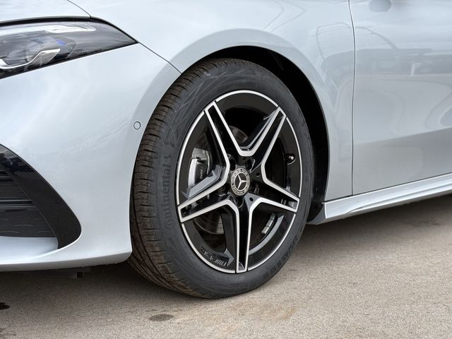 MERCEDES BENZ A CLAS 2025 Image 31