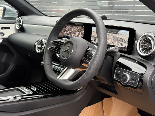 MERCEDES BENZ A CLAS 2025 Image 31