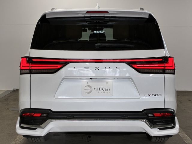 TOYOTA LEXUS LX600 2024 Image 31