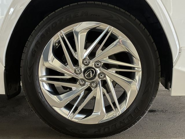 TOYOTA LEXUS LX600 2024 Image 31