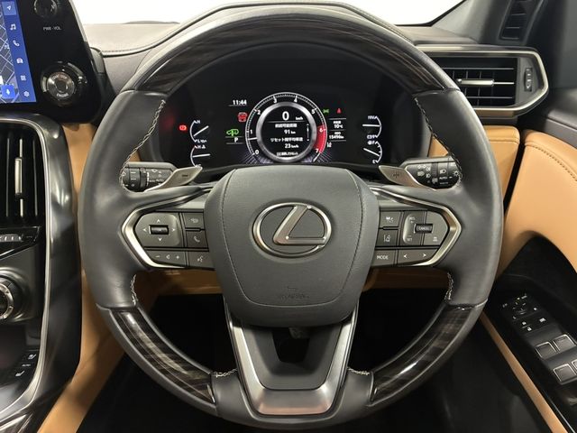 TOYOTA LEXUS LX600 2024 Image 31