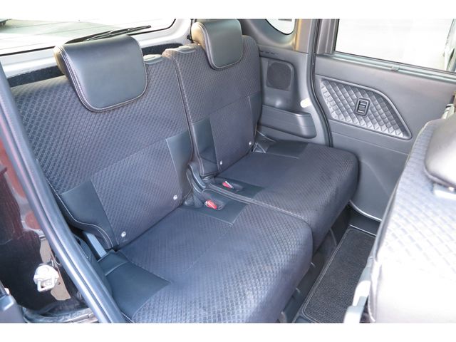 DAIHATSU TANTO CUSTOM 2021 Image 31