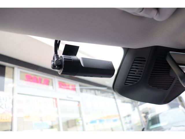 MERCEDES BENZ C CLAS 2022 Image 31