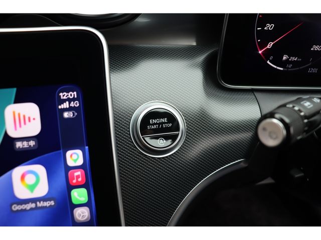 MERCEDES BENZ C CLAS 2022 Image 31