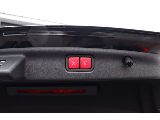 MERCEDES BENZ C CLAS 2022 Image 31