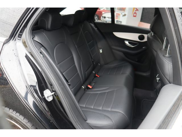 MERCEDES BENZ C CLAS 2018 Image 31