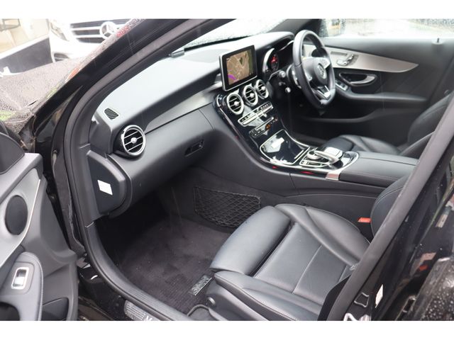 MERCEDES BENZ C CLAS 2018 Image 31