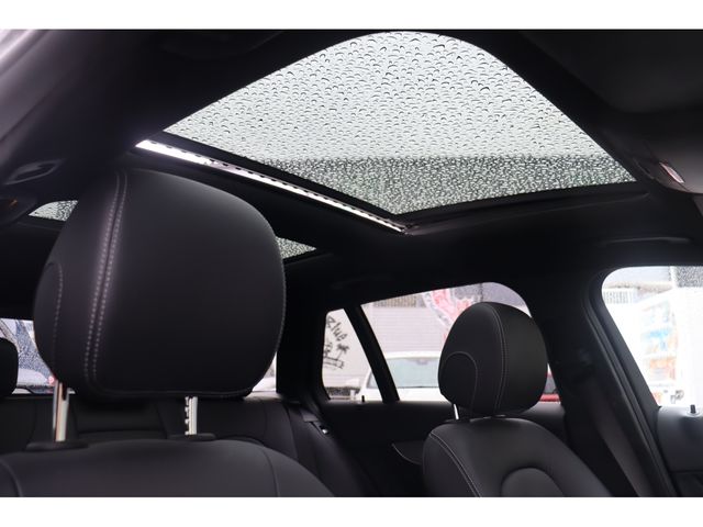 MERCEDES BENZ C CLAS 2018 Image 31