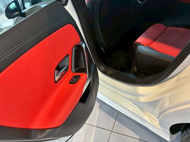 MERCEDES BENZ CLA CL 2025 Image 31