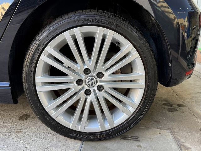 VOLKSWAGEN POLO 2017 Image 31