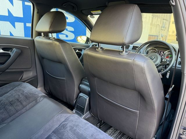 VOLKSWAGEN POLO 2017 Image 31