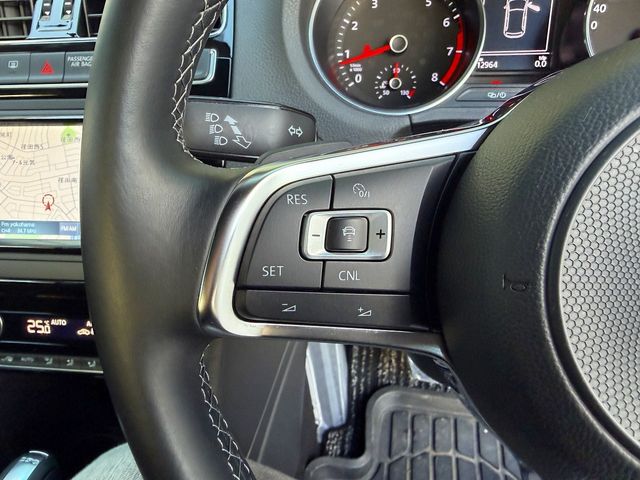 VOLKSWAGEN POLO 2017 Image 31