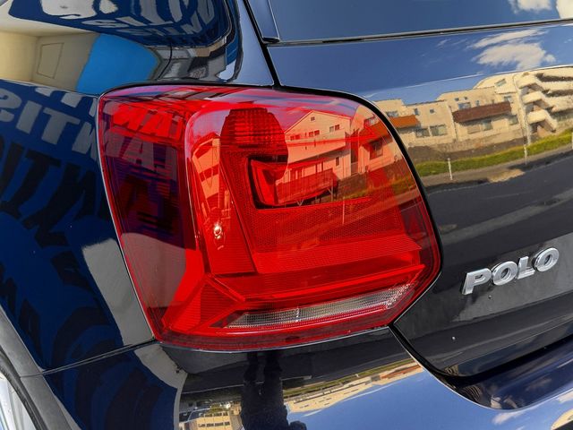VOLKSWAGEN POLO 2017 Image 31