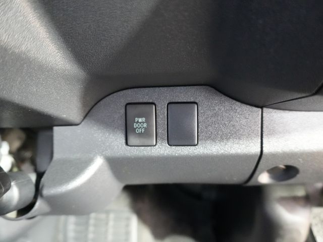 TOYOTA HIACE WAGON 2020 Image 31