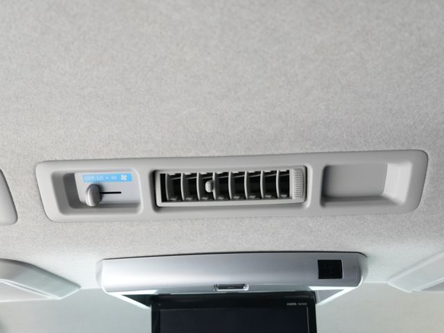 TOYOTA HIACE WAGON 2020 Image 31