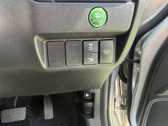 HONDA FIT HYBRID 2014 Image 31