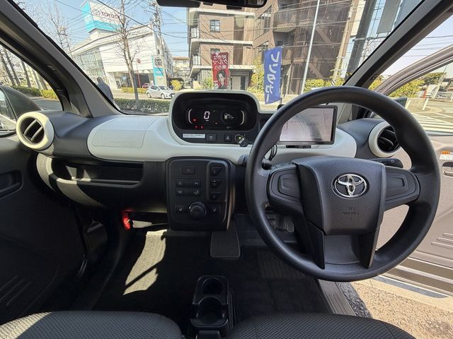 TOYOTA C+POD 2022 Image 31