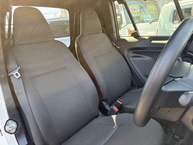 TOYOTA C+POD 2022 Image 31