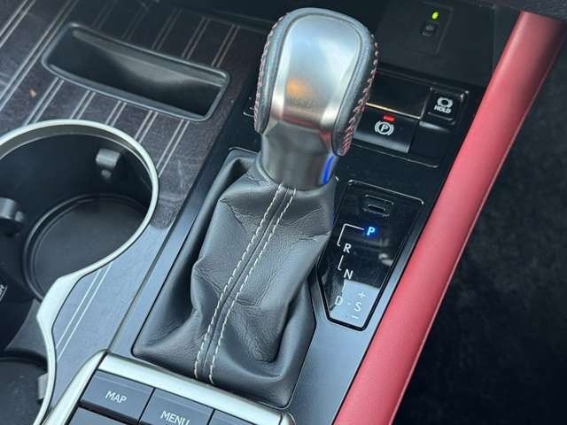 TOYOTA LEXUS RX450H 2WD 2021 Image 31