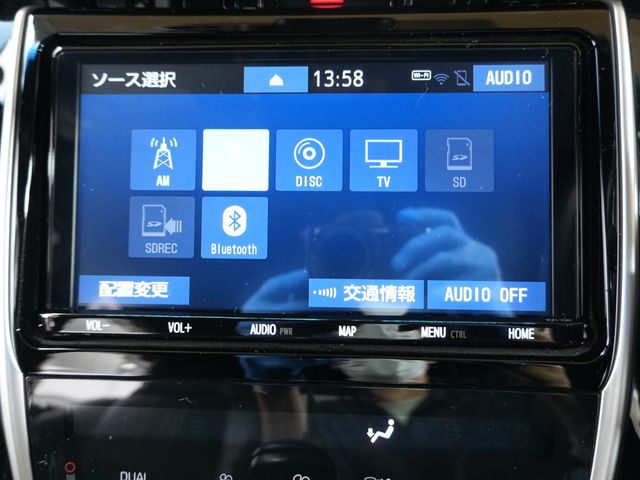 TOYOTA HARRIER 4WD 2019 Image 31