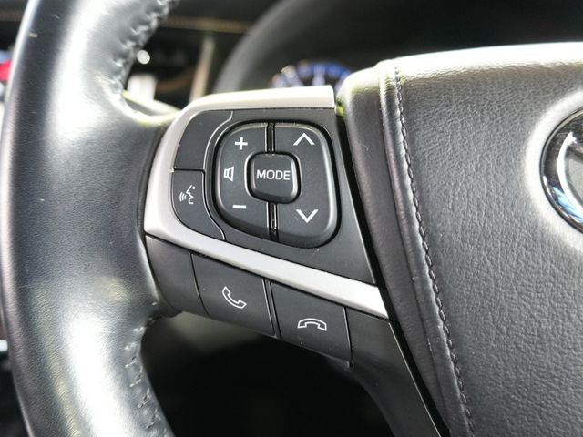 TOYOTA HARRIER 4WD 2019 Image 31