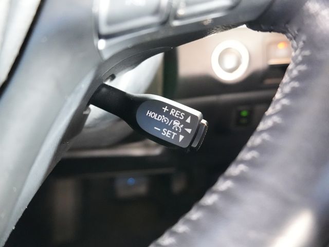 TOYOTA HARRIER 4WD 2019 Image 31