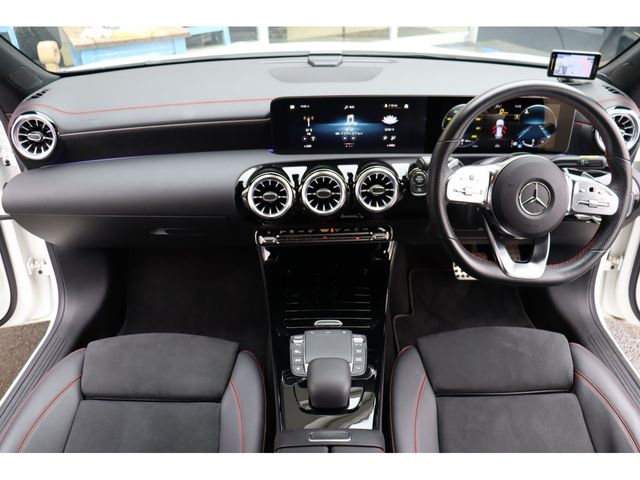 MERCEDES BENZ CLA SH 2023 Image 31